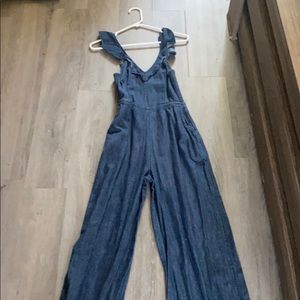 Express denim jumpsuit!